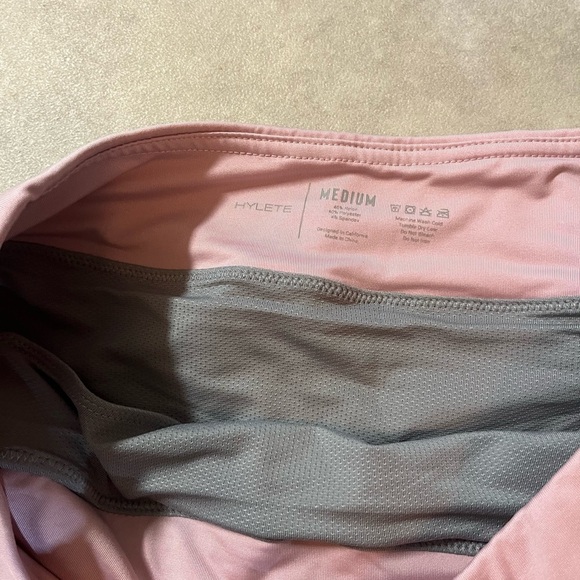 NEW “Iris Lined” Hylete shorts. Athletic. Workout. Gym. MEDIUM - Picture 4 of 8